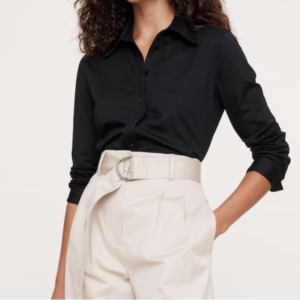 Banana Republic Black Fitted 3/4 Sleeve Button Down Shirt